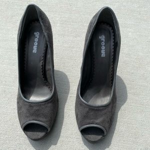Groove suede heels